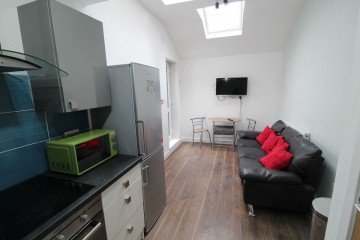 image of 50/53 Flat 2, Hawkins Street, 
