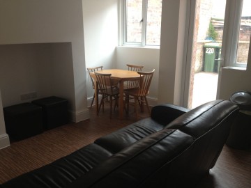image of 220, Emmanuel Street