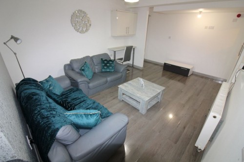 Arrange a viewing for Adelphi Street, Preston