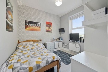 image of 62, Wellfield Road
